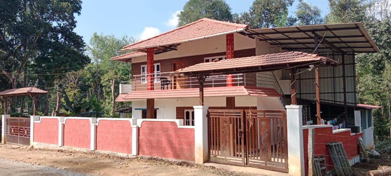Вілла Elephant Path Coorg 3Bhk Suntikoppa Екстер'єр фото