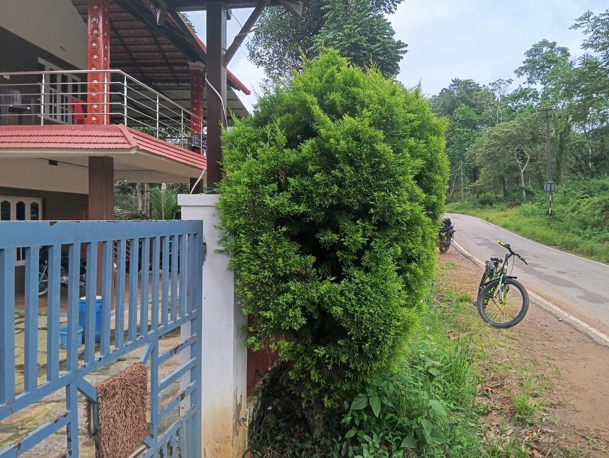 Вілла Elephant Path Coorg 3Bhk Suntikoppa Екстер'єр фото